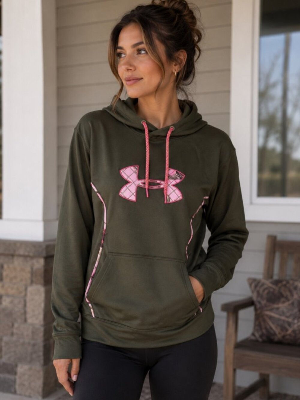 Under Armour Hoodie Women's Size XL Olive Pink Realtree Logo Pullover Sweatshirt